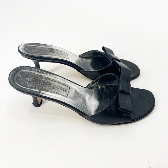 Saks Fifth Avenue Black Leather Bow Kitten Heels Size 7.5 90's Y2K HOCO Italy - Picture 1 of 9